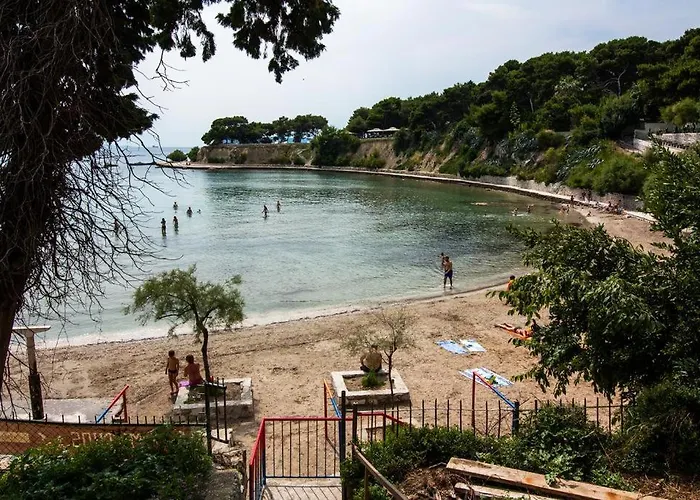 Paola With Free Private Parking Place Split