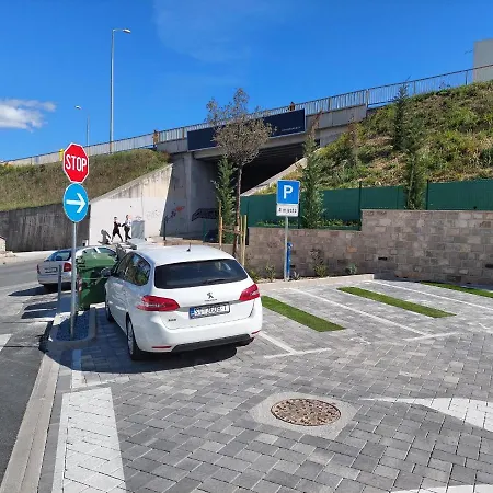 Paola With Free Private Parking Place Сплит