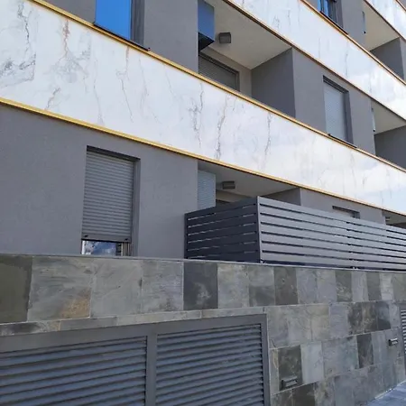 Apartment Paola With Free Private Parking Place