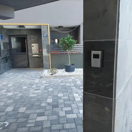 Apartment Paola With Free Private Parking Place *