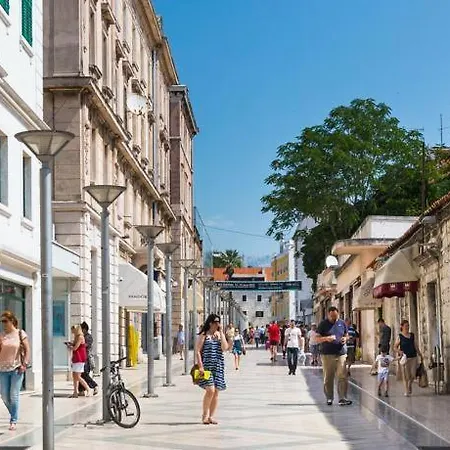 Apartment Paola With Free Private Parking Place *