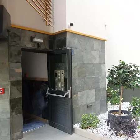 Apartment Paola With Free Private Parking Place