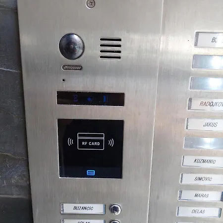 Apartment Paola With Free Private Parking Place *